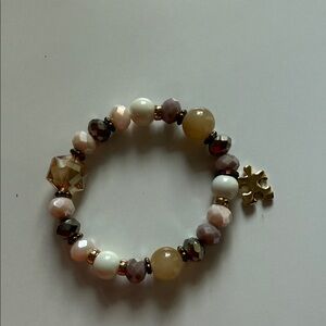 C25 Beaded Stretch Bracelet with Puzzle piece Charm - Pink & Gold Tones
